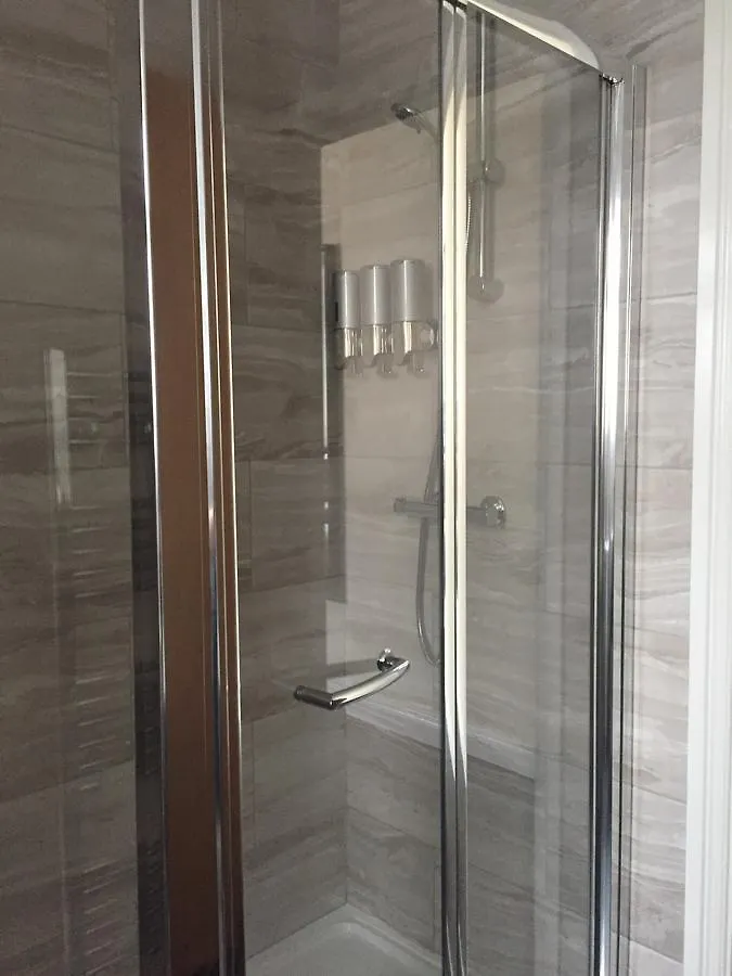 Citi North Hotel Belfast 4*,